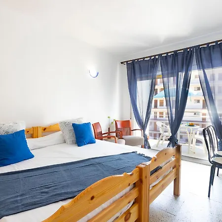 Rnet - Weekcat Roses